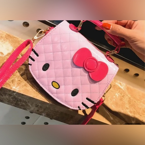 🆕🎀 Hello Kitty Handbag in Pink! - Picture 4 of 5